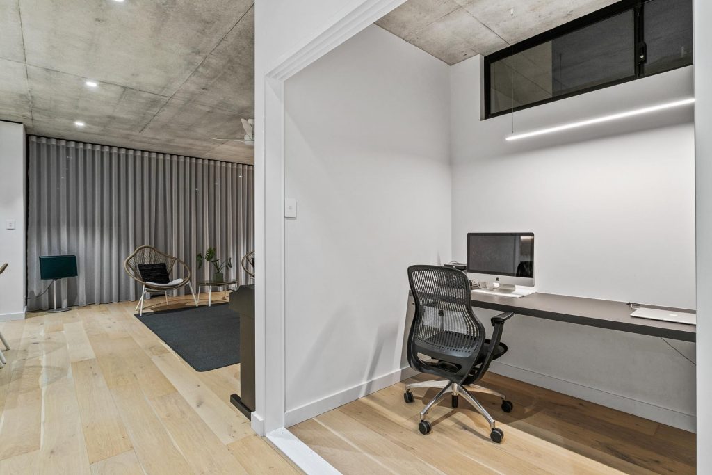 WEB 20 Ionic St Rossmoyne 39