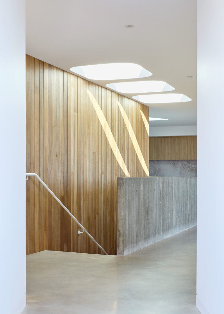 Infinity Views-Bicton-Superseed Architecture-360 Infinity Views-Bicton-Superseed Architecture-Timber Feature Wall Skylights Stair