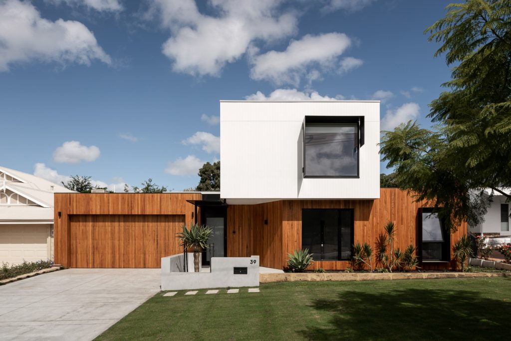 Muniz Residence-Floreat-Superseed Architecture-02 Muniz Residence-Floreat-Superseed Architecture-02-Modernist Street Elevation