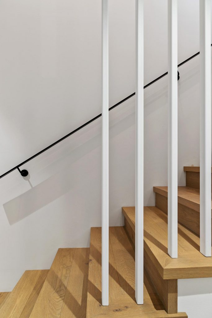 Teh Residence-Rossmoyne-Superseed Architecture-07 Teh Residence-Rossmoyne-Superseed Architecture-07-White Architect Balustrade