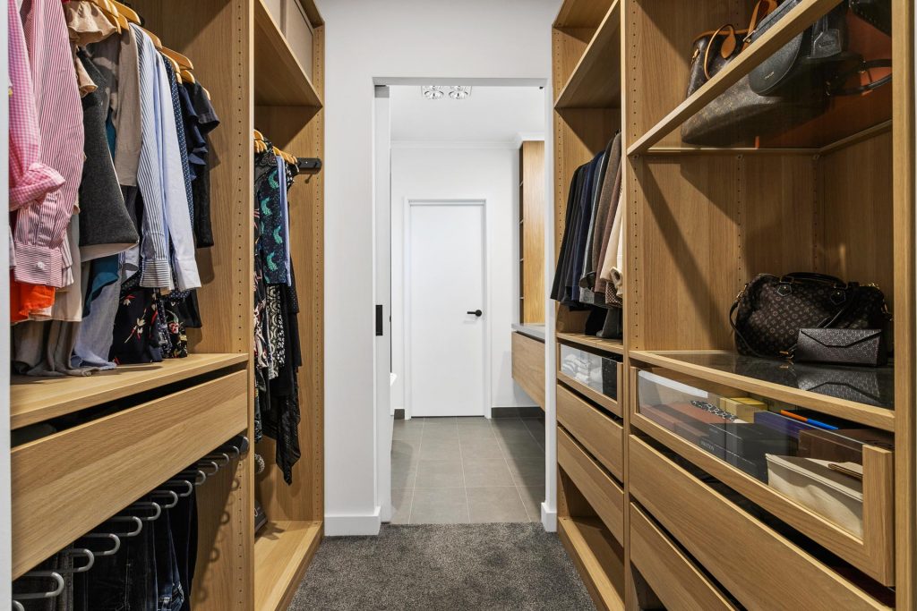 Teh Residence-Rossmoyne-Superseed Architecture-25 Teh Residence-Rossmoyne-Superseed Architecture-25-Master Robe