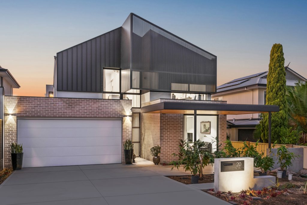 Teh Residence-Rossmoyne-Superseed Architecture-33 Teh Residence-Rossmoyne-Superseed Architecture-33-Modern House Pitched Roof Elevation