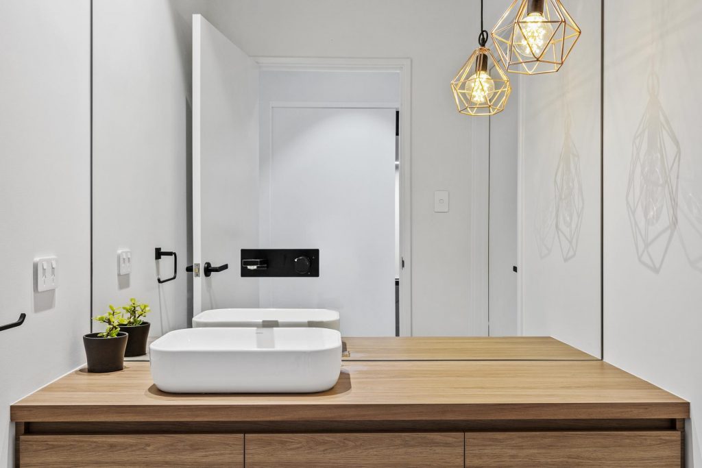 Teh Residence-Rossmoyne-Superseed Architecture-40 Teh Residence-Rossmoyne-Superseed Architecture-40-Bathroom Full Height Mirror Splashback