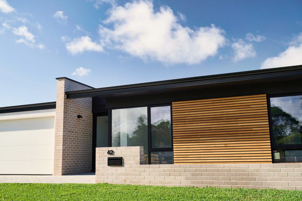 Thomason Residence-Carine-Superseed Architecture-03 Thomason Residence-Carine-Superseed Architecture-03-Austral Simmental Silver Brick and Timber