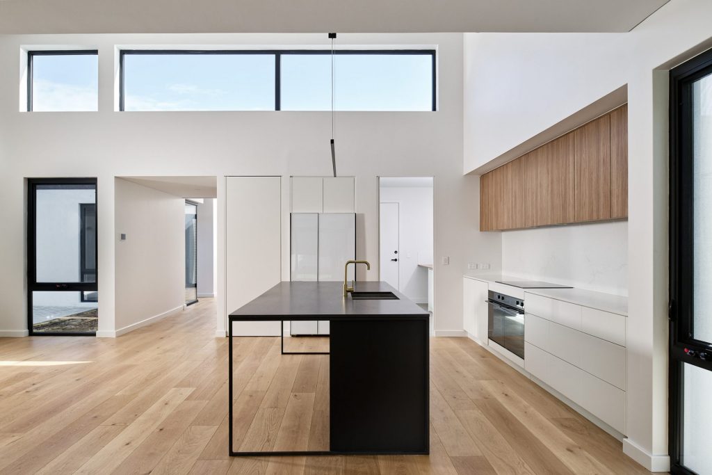 Thomason Residence-Carine-Superseed Architecture-09 Thomason Residence-Carine-Superseed Architecture-09-Black island bench timber floor