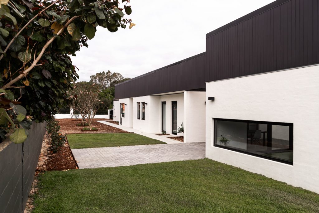 Zimmermann Residence-Mount Claremont-Superseed Architecture-88 Zimmermann Residence-Mount Claremont-Superseed Architecture-88-James Hardie Black Cladding